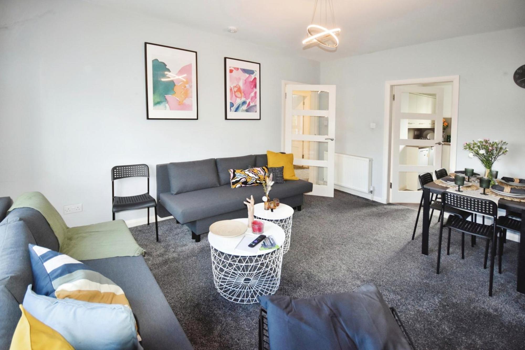 Glasgow Modern Style Home , Separate Entrance Bagian luar foto