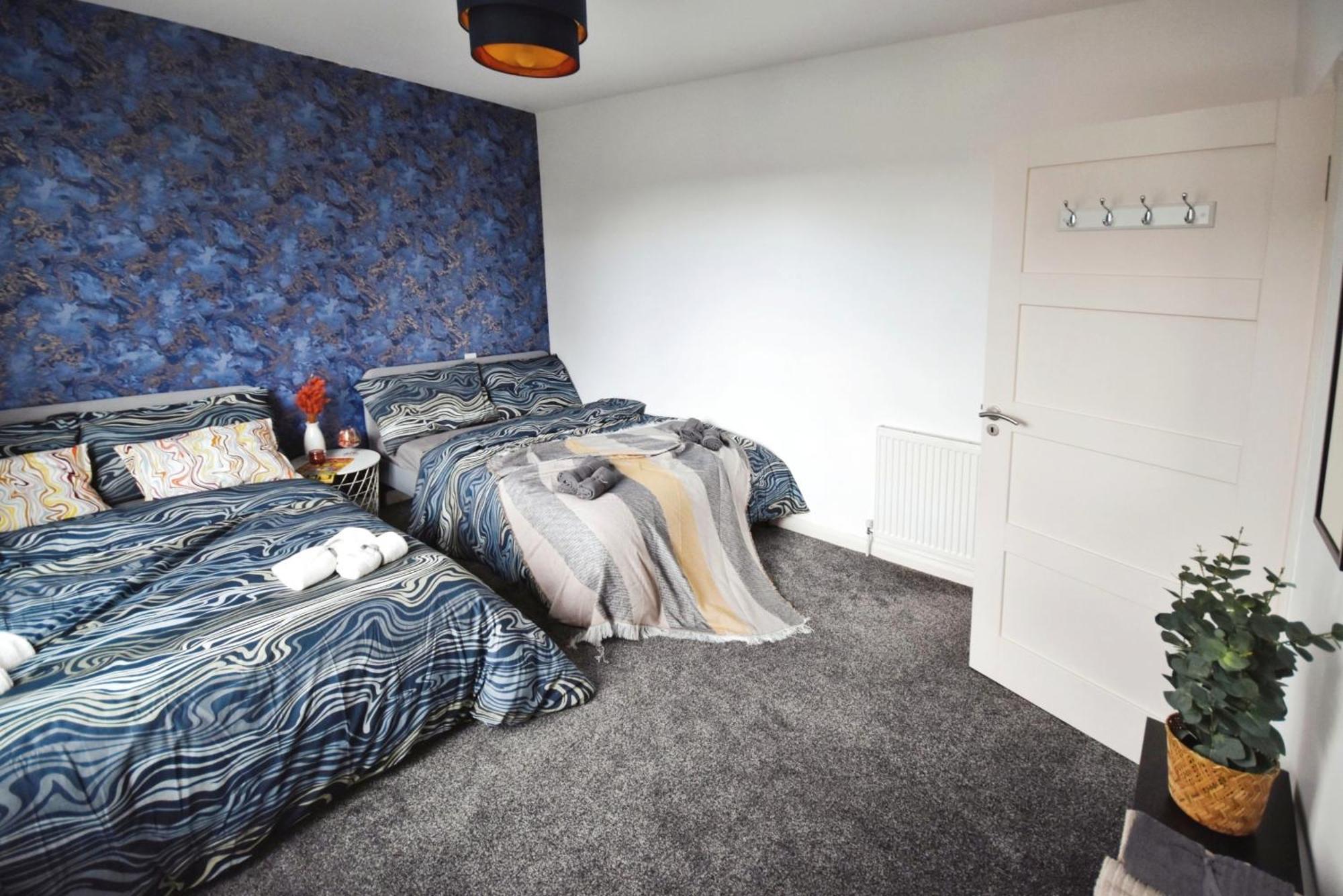 Glasgow Modern Style Home , Separate Entrance Bagian luar foto